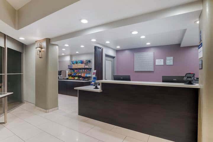 Hotel 2 of 59