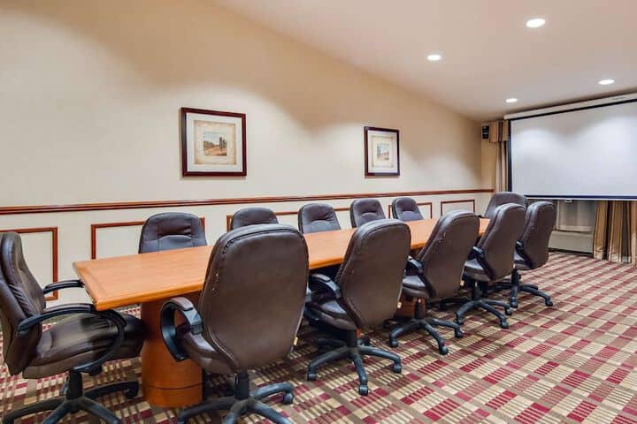 Meeting facility