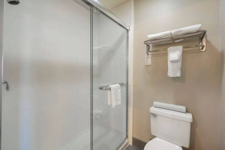Room 19 of 29