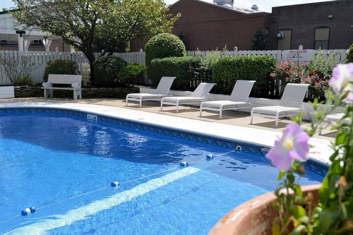 Pool 18 of 23