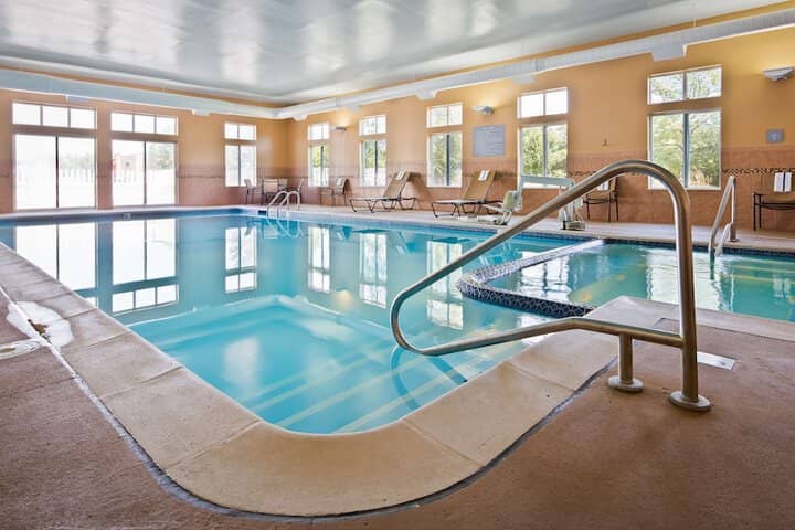 Pool 27 of 42