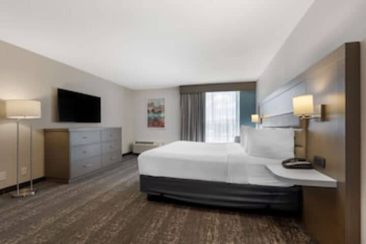 Room 40 of 117