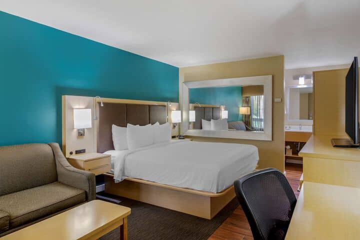 Room 21 of 59