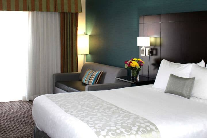 Room 5 of 22