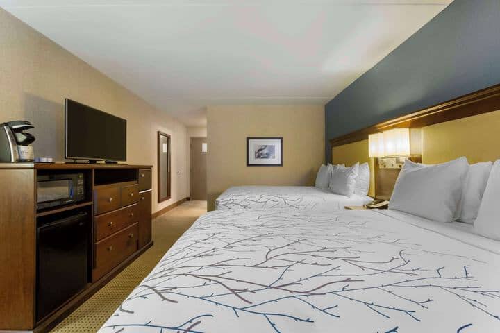 Room 9 of 60