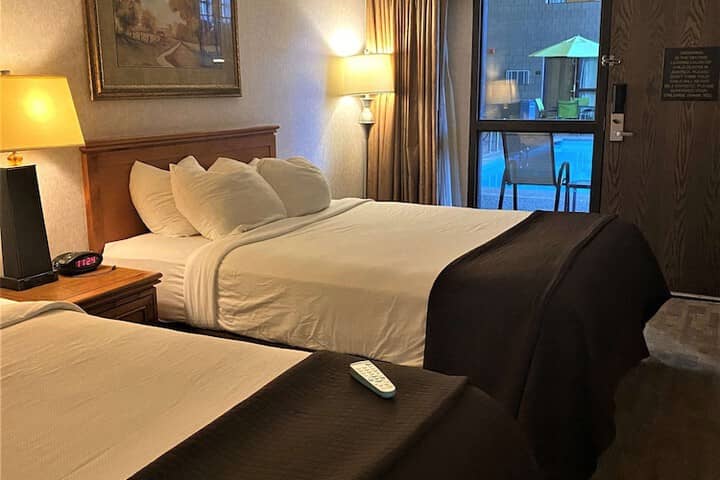 Room 43 of 69