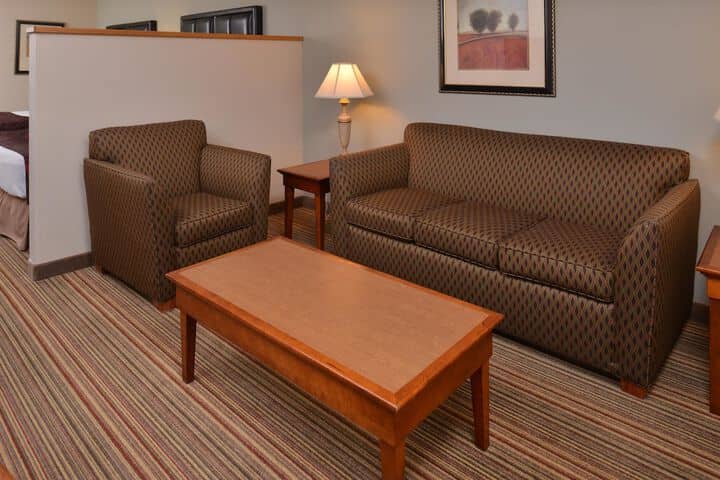 Room 17 of 43