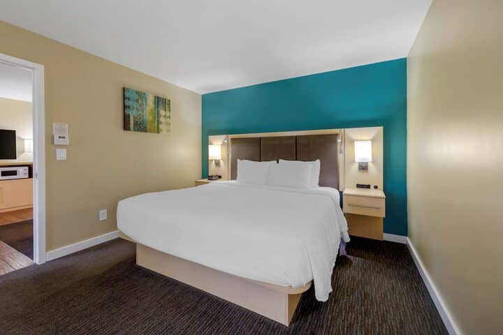 Room 18 of 59
