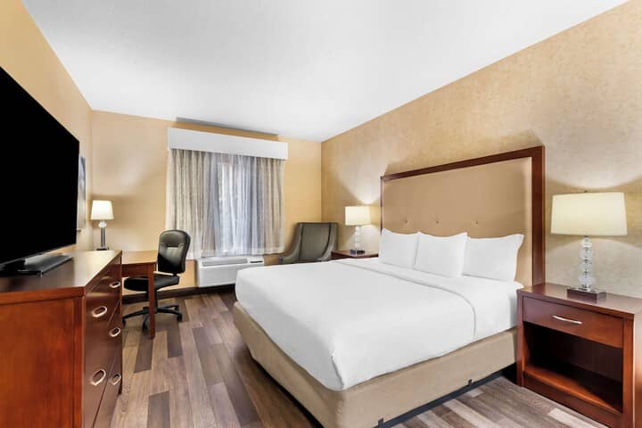 Room 15 of 63