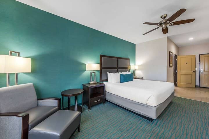 Room 19 of 41