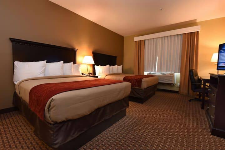 Room 20 of 76