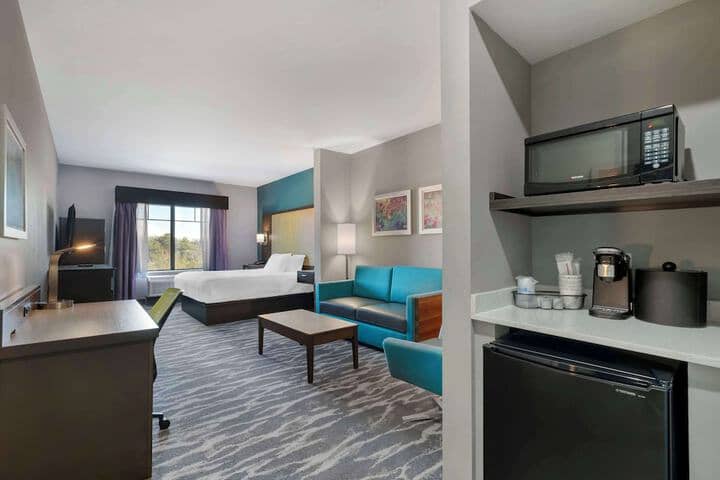 Room 20 of 47