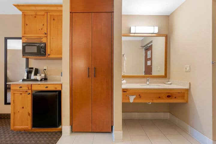 Room 18 of 38