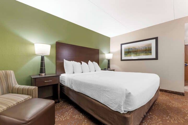 Room 16 of 43