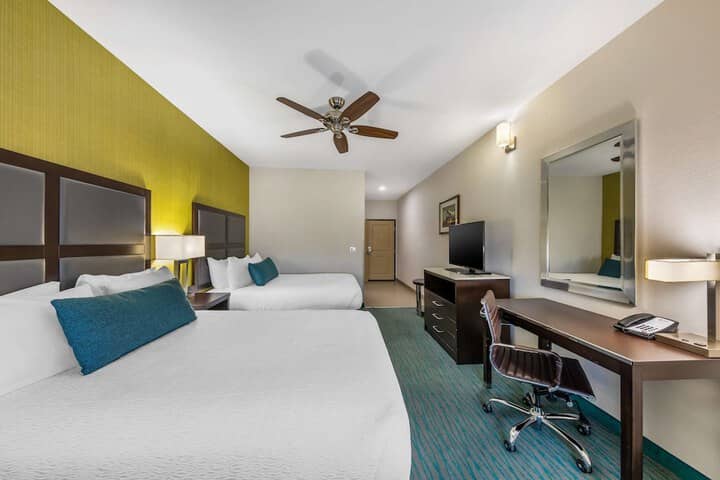 Room 5 of 41