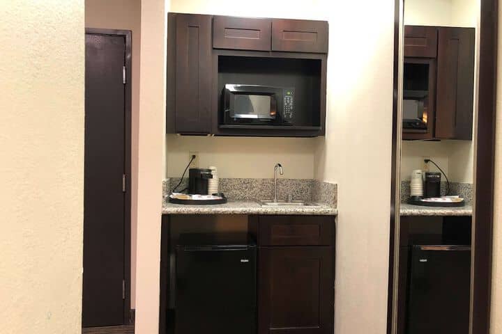 Room 19 of 42