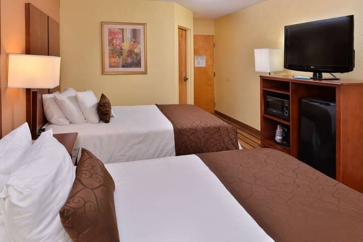 Room 22 of 32