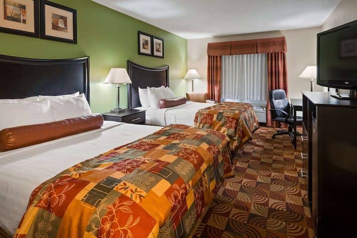 Room 14 of 21
