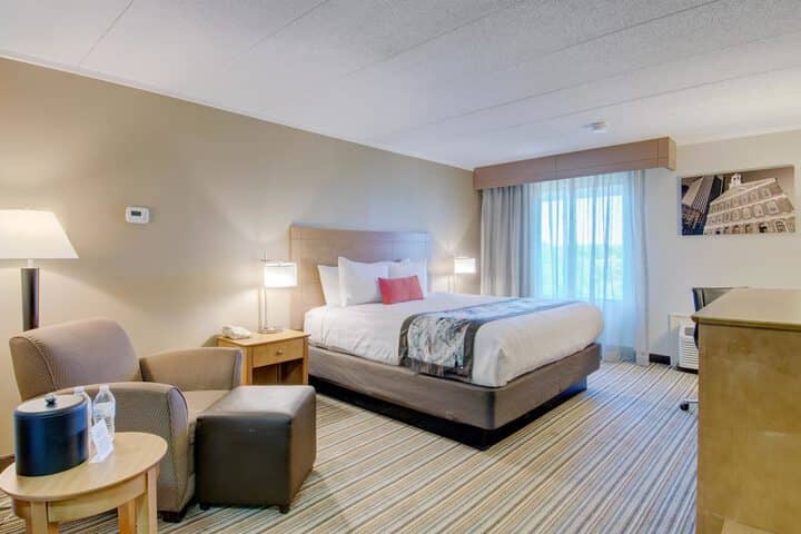 Room 6 of 41