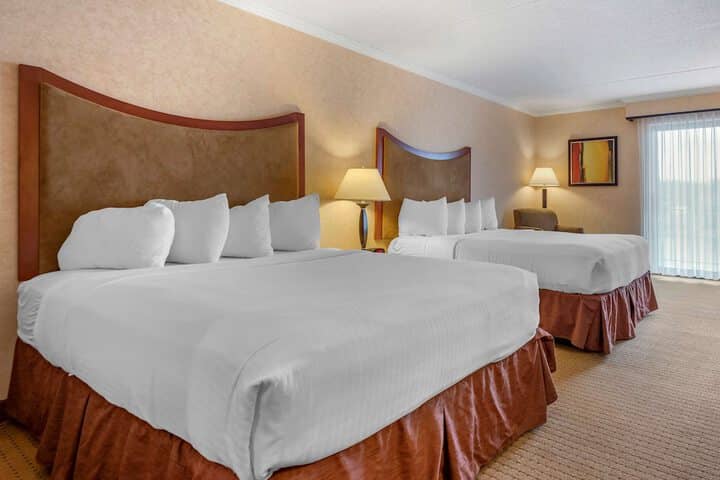 Room 16 of 48