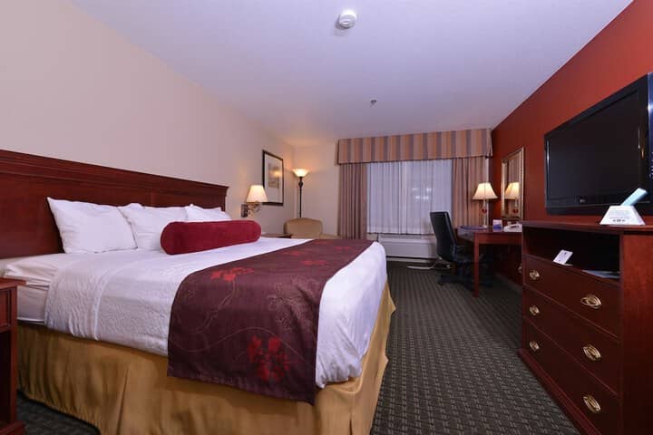 Room 10 of 43