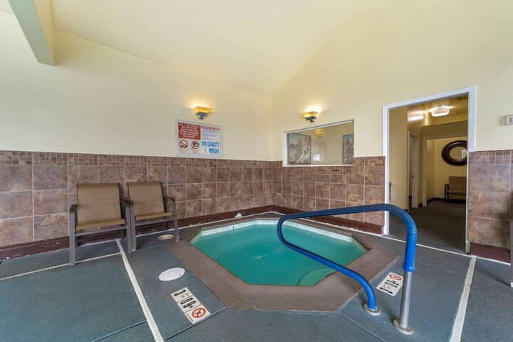 Pool 26 of 38