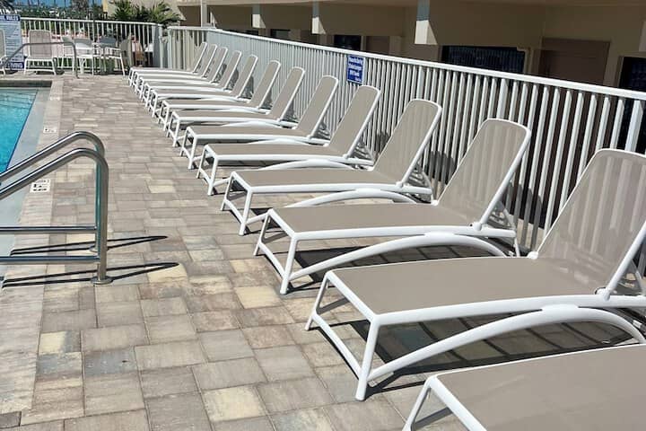 Pool 77 of 131