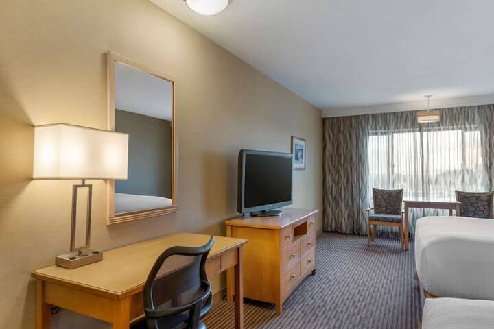 Room 30 of 76
