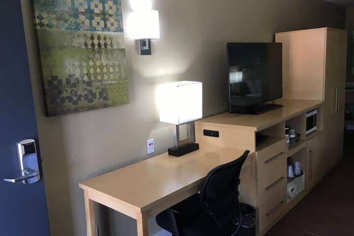 Room 6 of 59