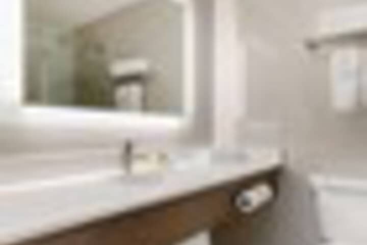 Room 80 of 117