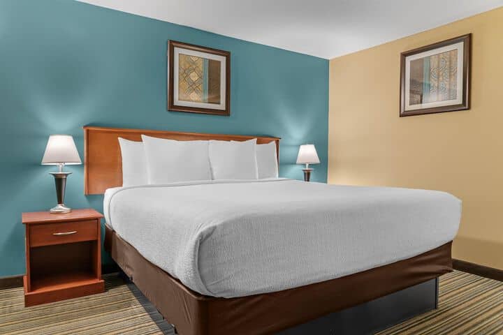 Room 20 of 35