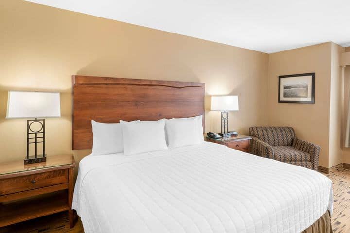 Room 21 of 37