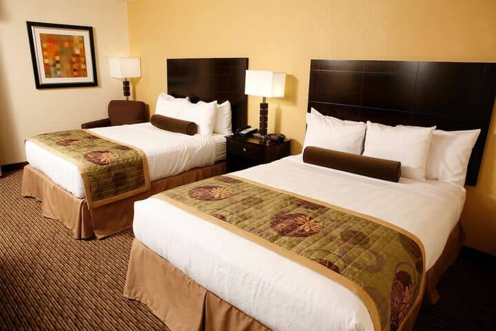 Room 3 of 16