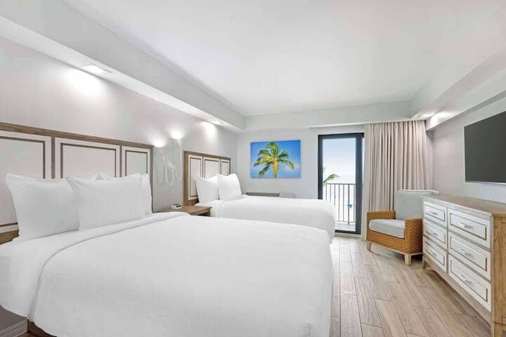 Room 27 of 131