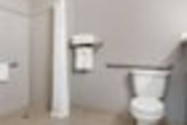 Room 65 of 117