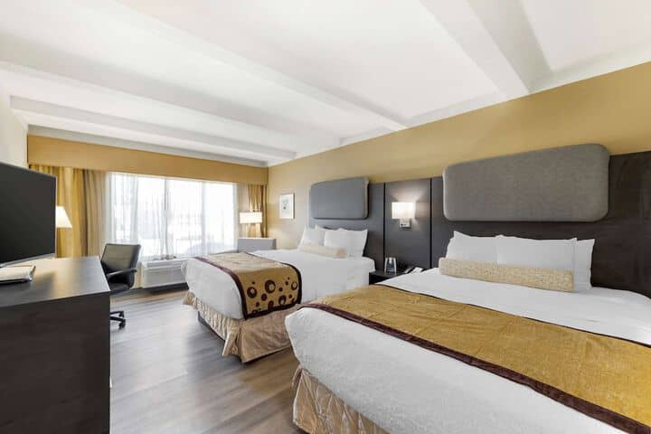 Room 16 of 35