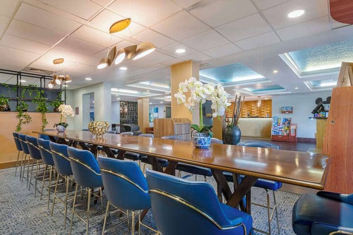 Breakfast area