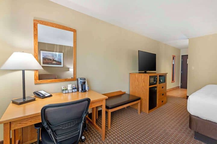 Room 17 of 59