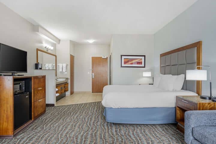 Room 14 of 35