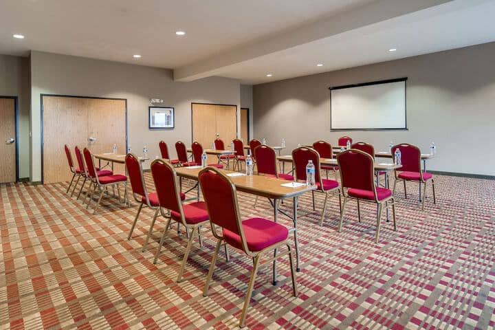 Meeting facility