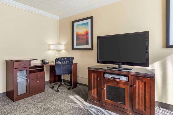 Room 15 of 35