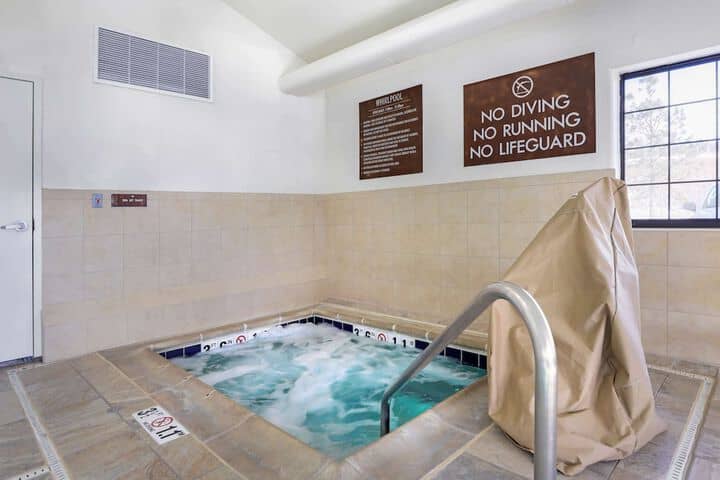 Pool 26 of 34