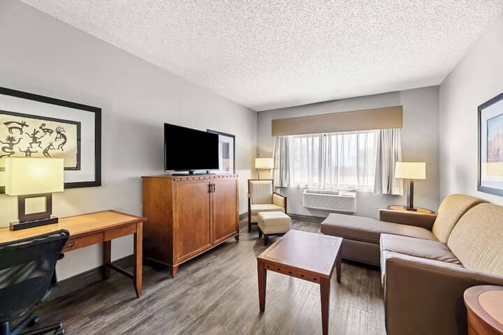 Room 17 of 40
