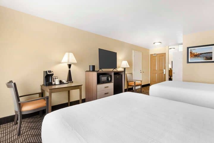 Room 20 of 47