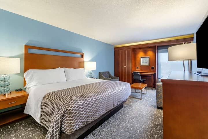 Room 14 of 33