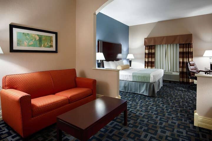 Room 6 of 20
