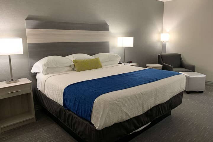 Room 5 of 19