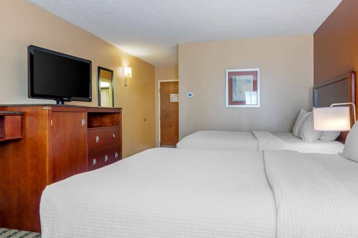 Room 15 of 28