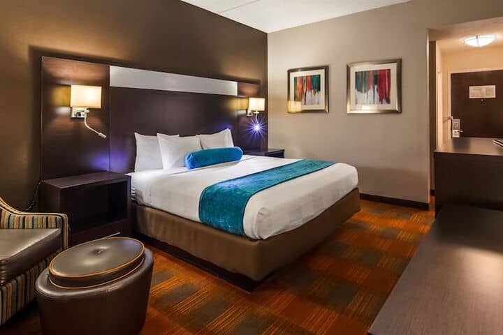Room 5 of 20