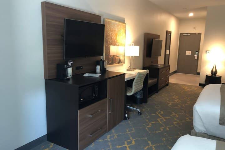 Room 9 of 55